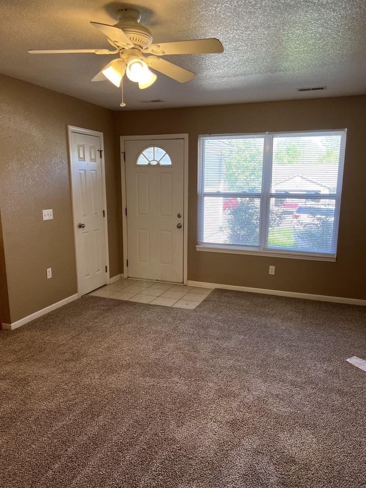 707 Elliott Ln #1 - Photo 2 of 27