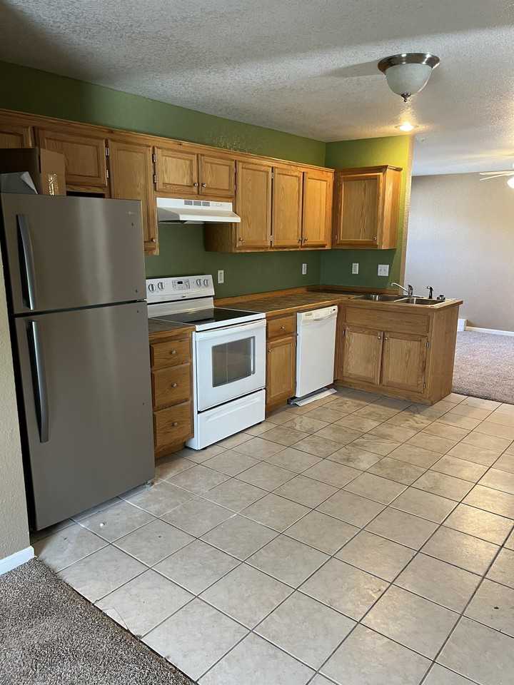 707 Elliott Ln #1 - Photo 5 of 27