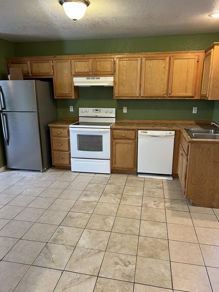 707 Elliott Ln #1 - Photo 6 of 27