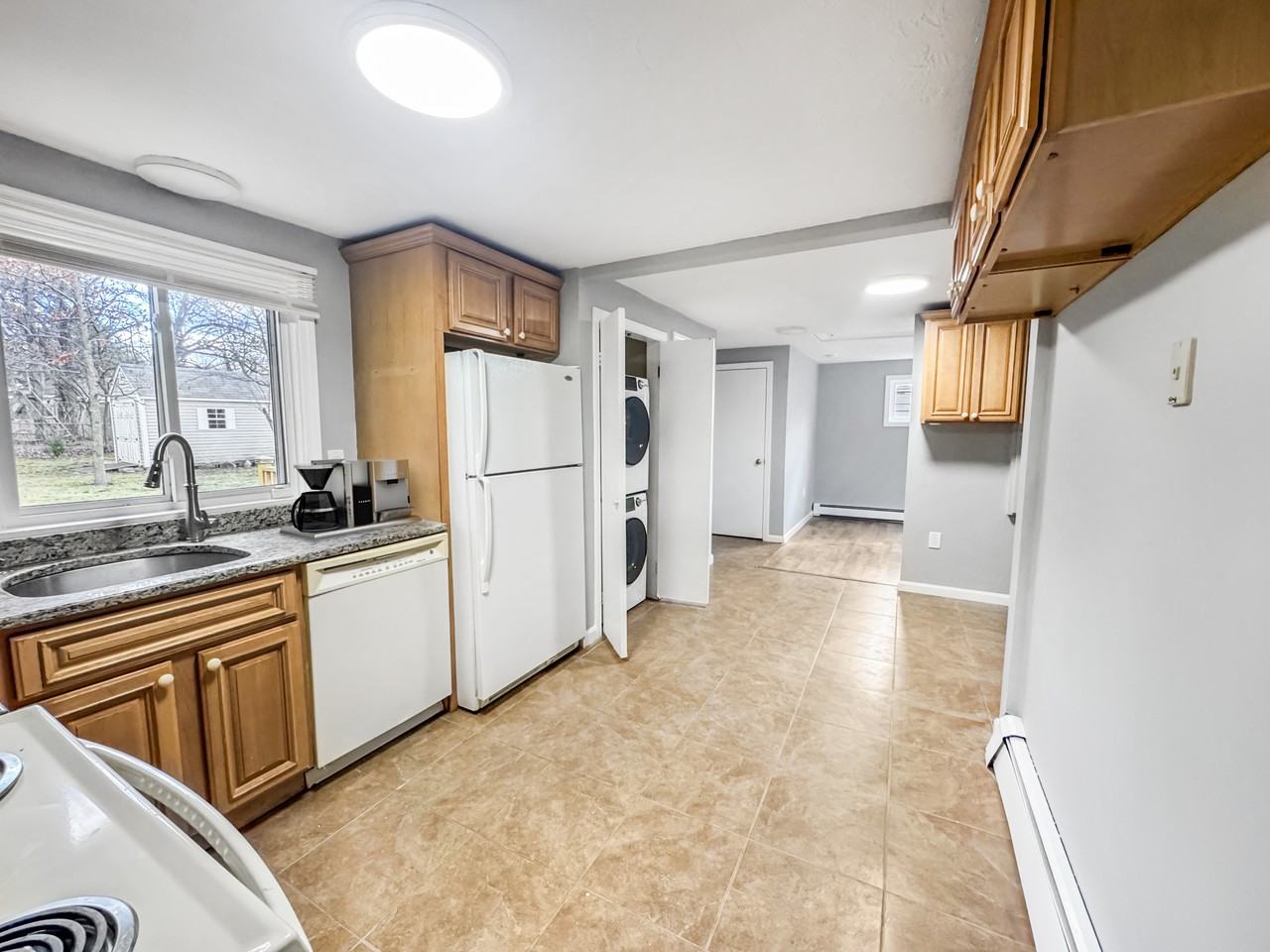 8 Millbrook Rd #1 - Photo 4 of 20