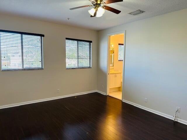 4390 Berkshire Wharf Drive - Photo 6 of 8