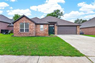 107 Ne Chicory Ln - Photo 1 of 1