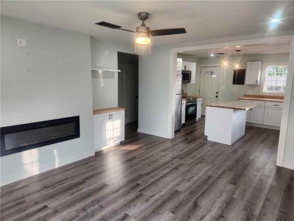 306 Hays St - Photo 3 of 22