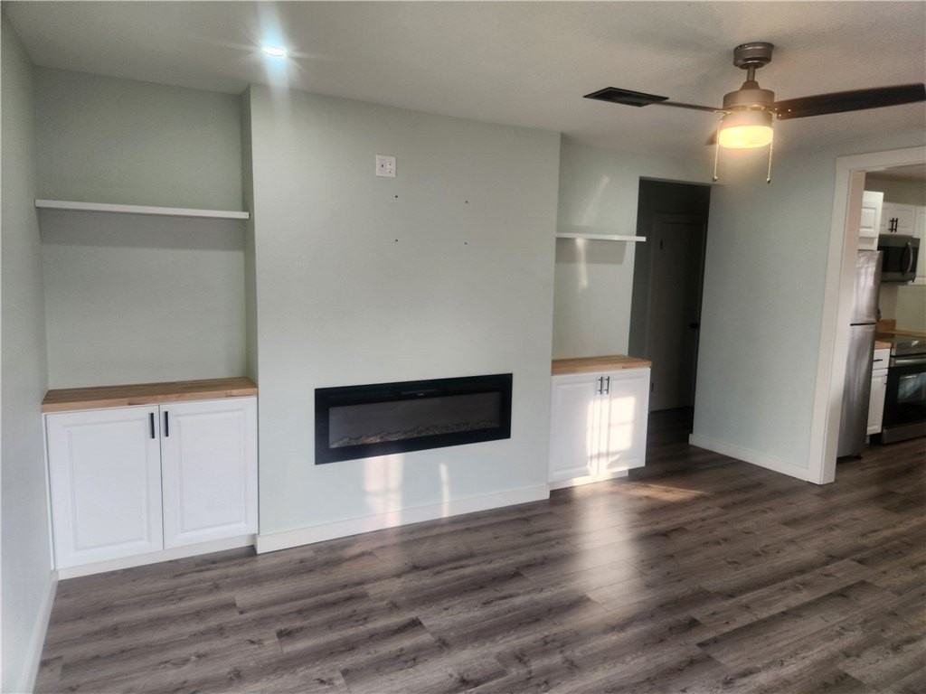 306 Hays St - Photo 4 of 22