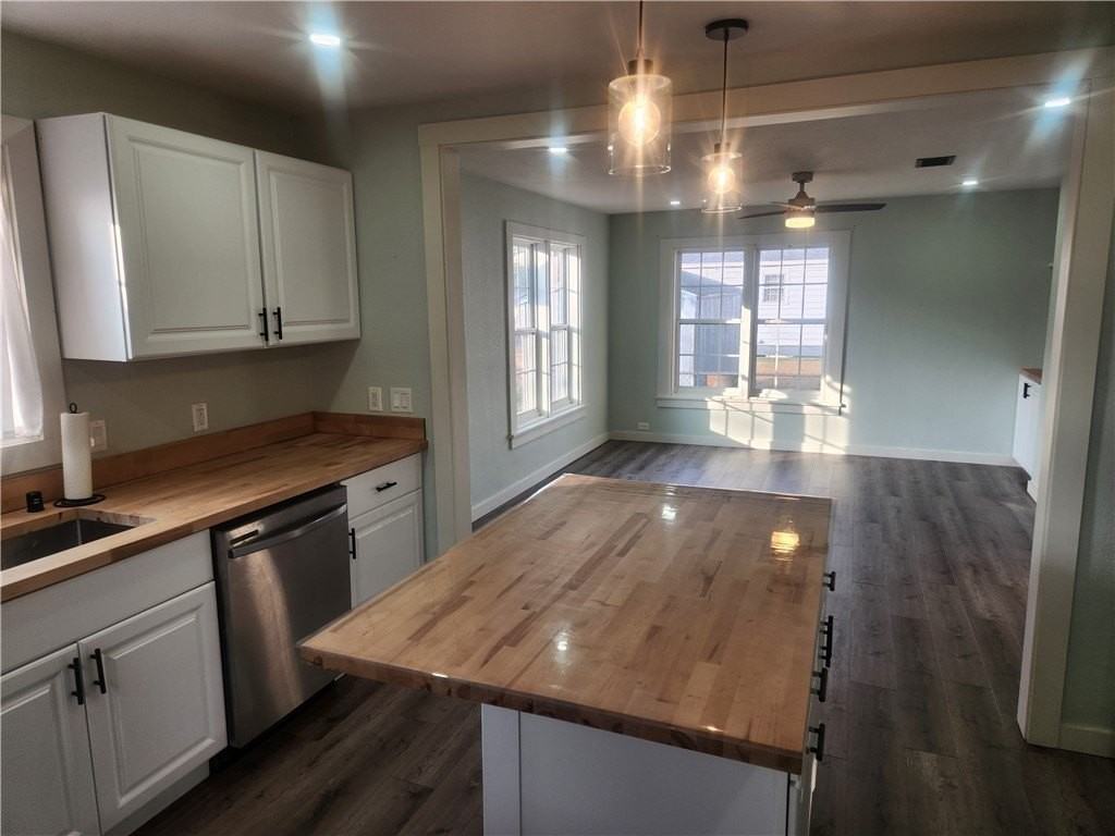 306 Hays St - Photo 7 of 22