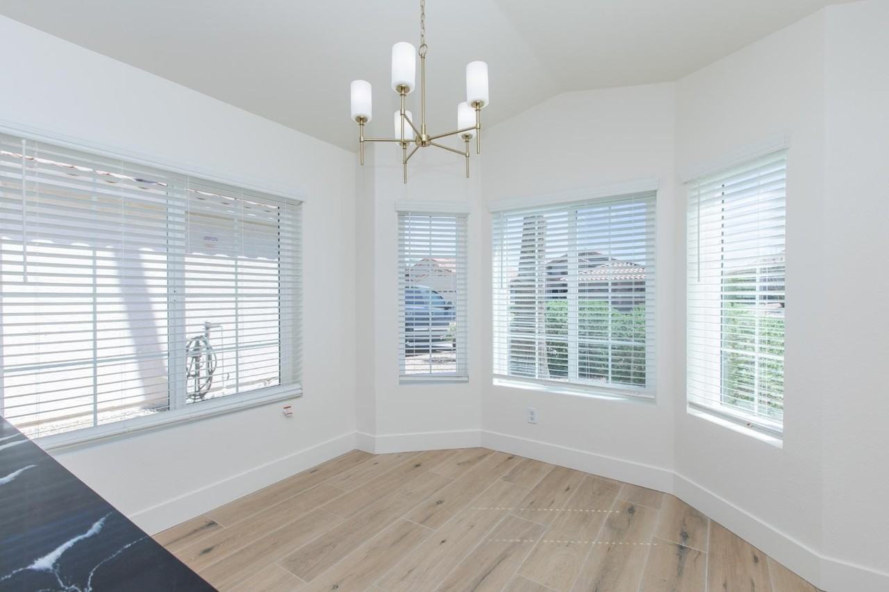23554 N 73rd Pl - Photo 7 of 31