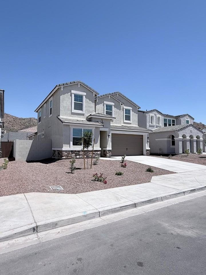 6988 W Buckhorn Trl - Photo 2 of 26