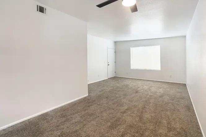 1735 W Cortez St #110 - Photo 5 of 17