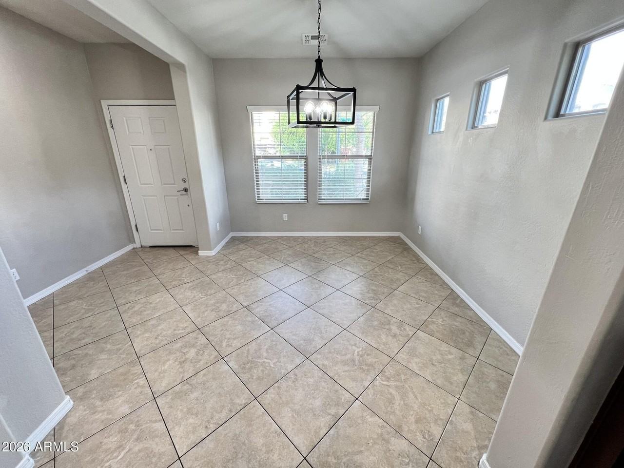 4642 S Carmine - Photo 6 of 44