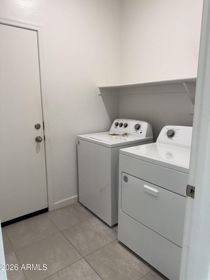 1868 S 240th Dr - Photo 4 of 6