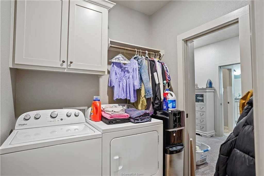 2711 Talsworth Dr - Photo 6 of 21