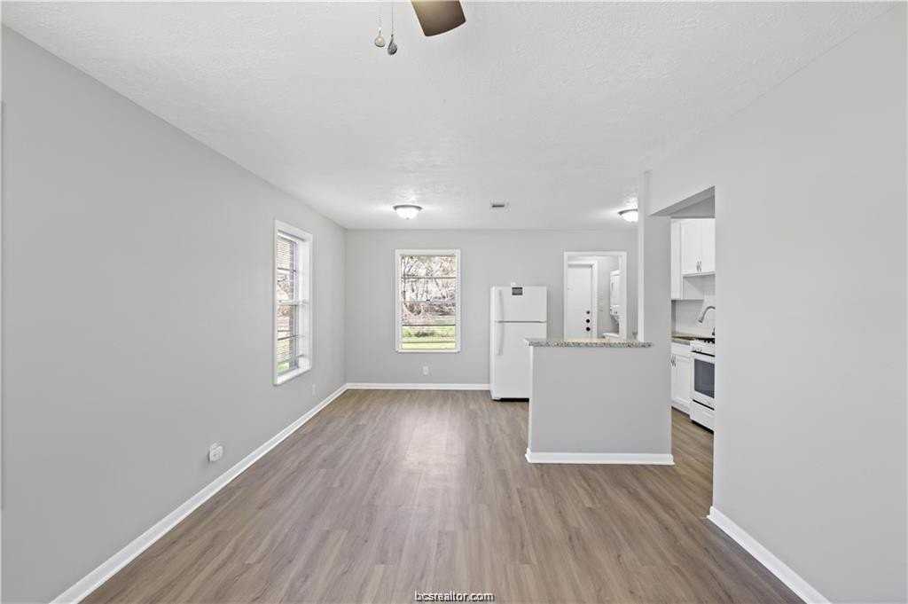 1907 Orman St - Photo 5 of 20