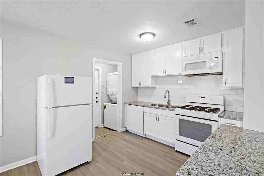 1907 Orman St - Photo 7 of 20