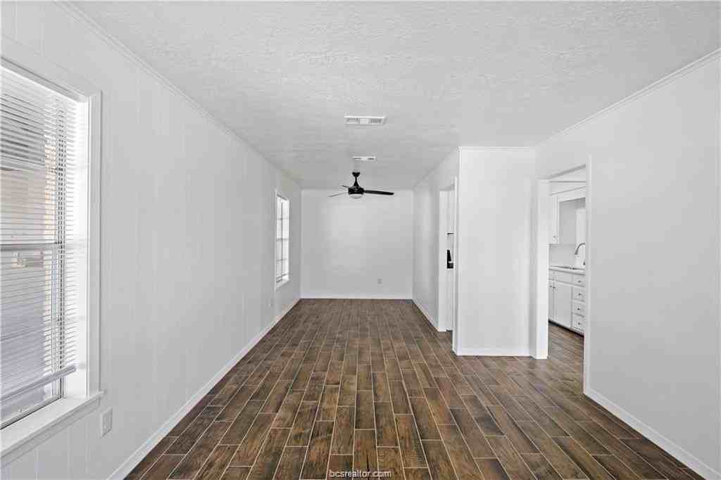 1903 Orman St - Photo 5 of 24