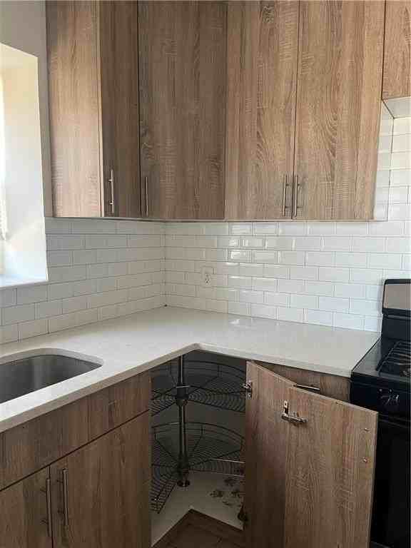 2955 Shell Rd #3N - Photo 7 of 16