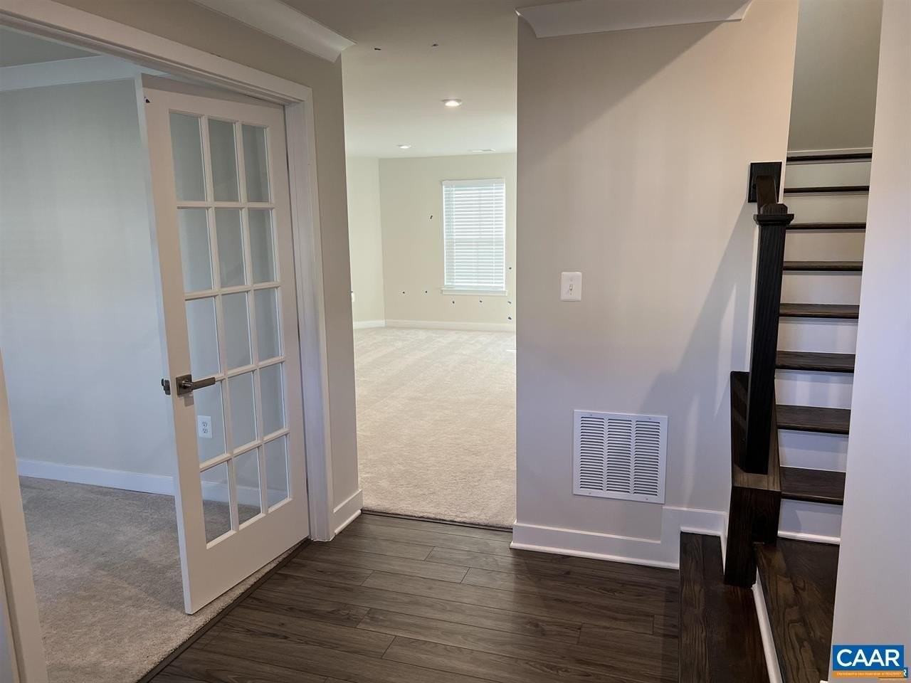 2028 Landon Ln - Photo 3 of 29