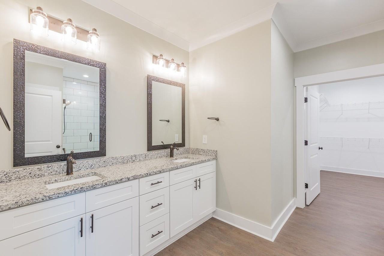 4204 Saint Elmo Ave - Photo 7 of 19