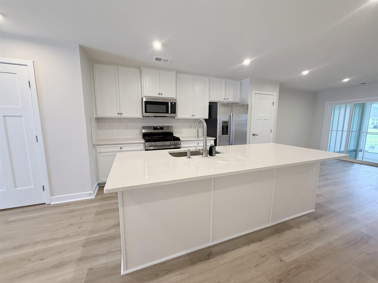 2316 Elowen Ln - Photo 4 of 35