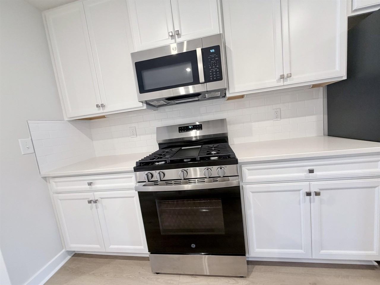 2316 Elowen Ln - Photo 6 of 35