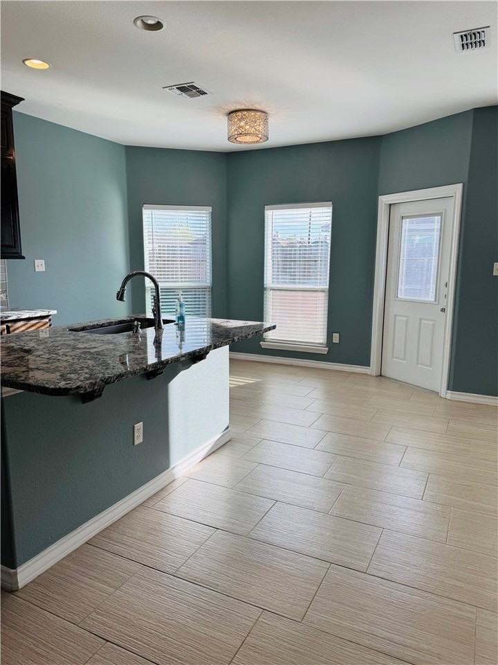 7225 Lake Serenity Dr - Photo 5 of 13