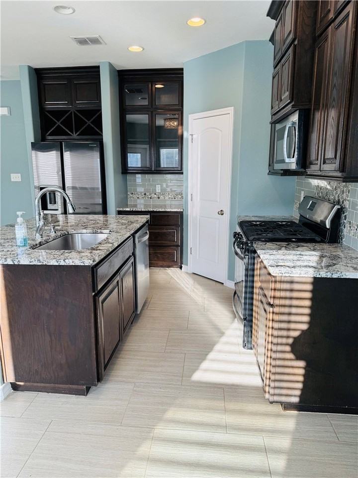 7225 Lake Serenity Dr - Photo 6 of 13