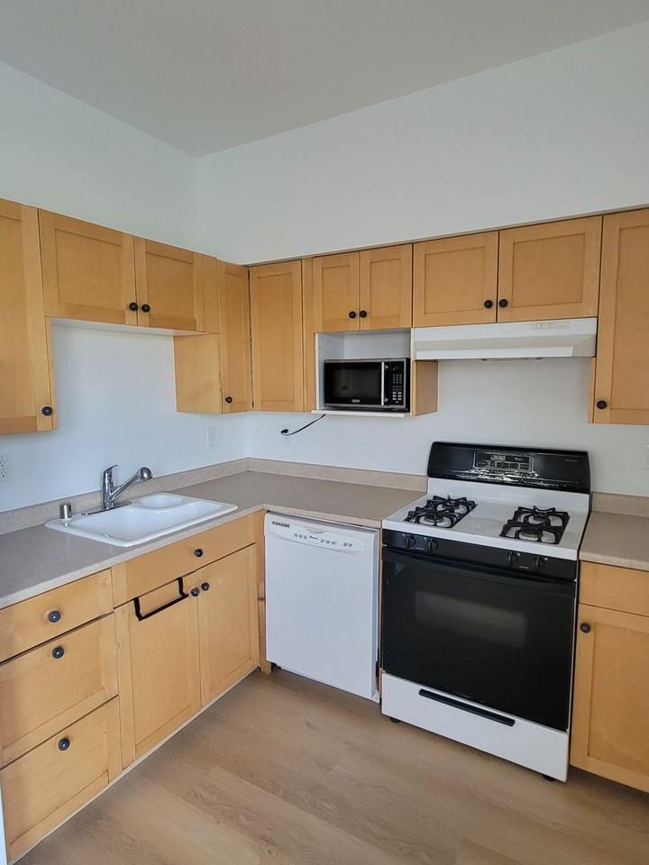 4020 Byron Ave - Photo 2 of 17