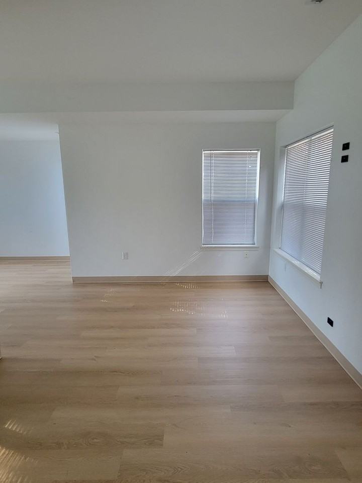 4020 Byron Ave - Photo 4 of 17