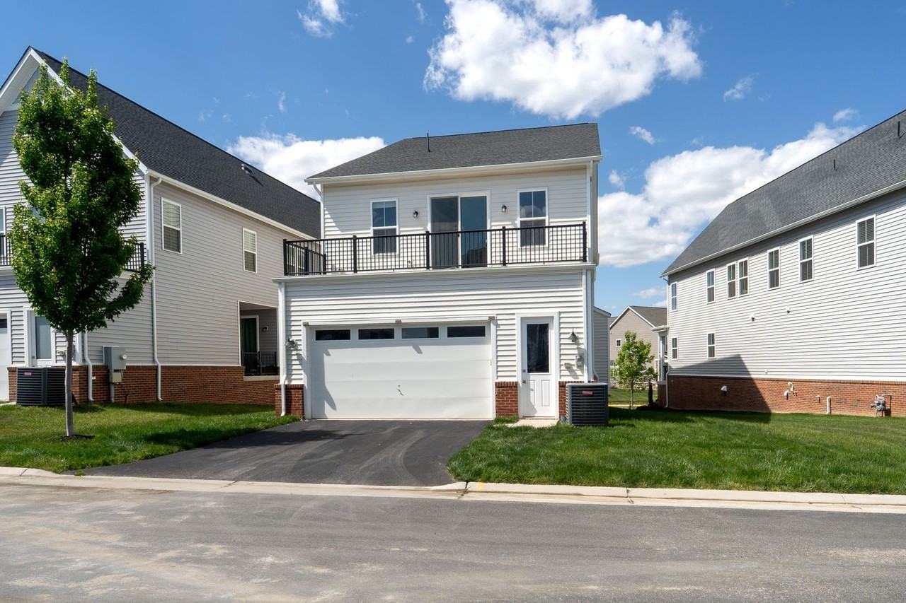 41935 Spring Air Dr - Photo 3 of 50