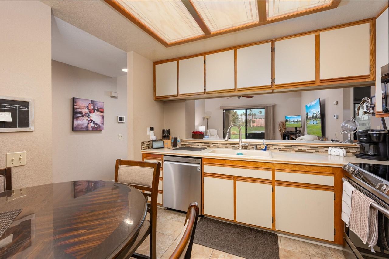 28914 Desert Princess Dr #702 - Photo 5 of 22