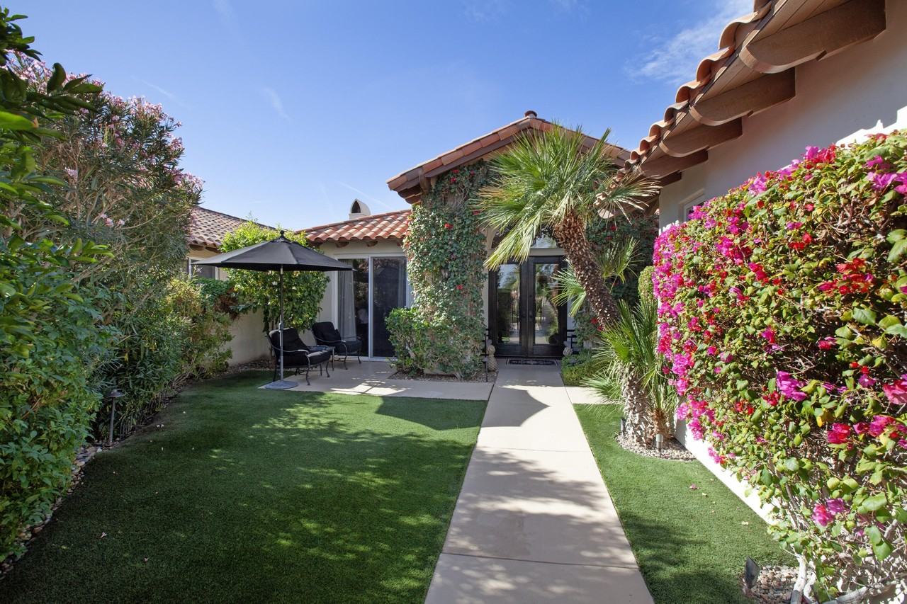 48225 Via Solana - Photo 3 of 44