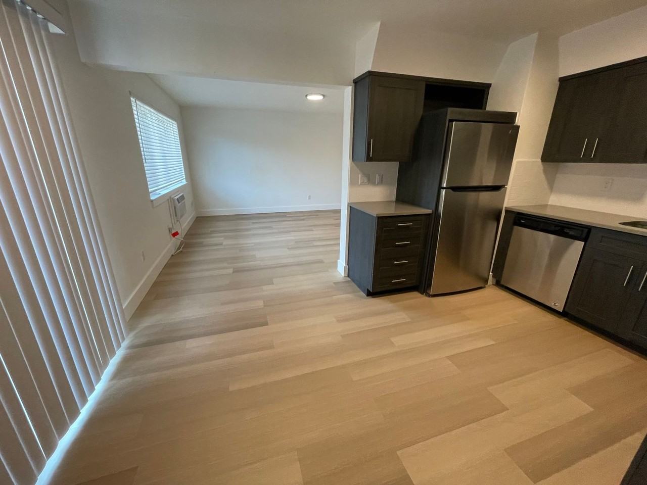 The Courtcrest Apartments - Photo 7 of 36