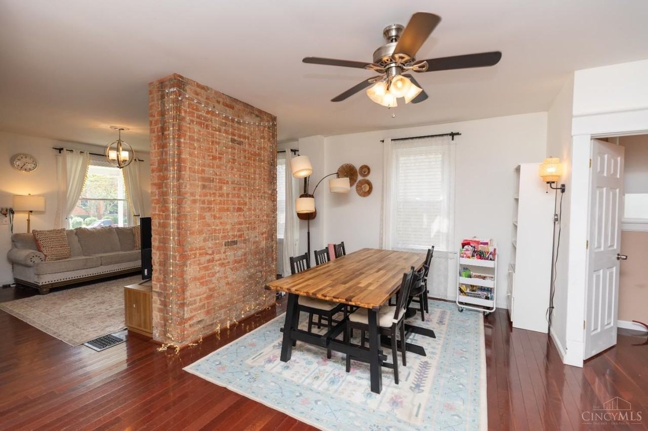 2320 Kenilworth Ave - Photo 6 of 23