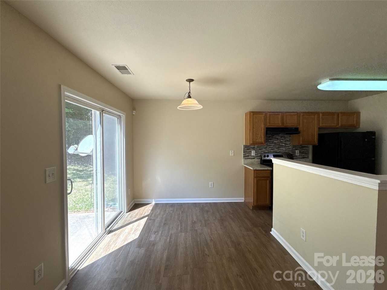 6831 Sunman Rd - Photo 4 of 14