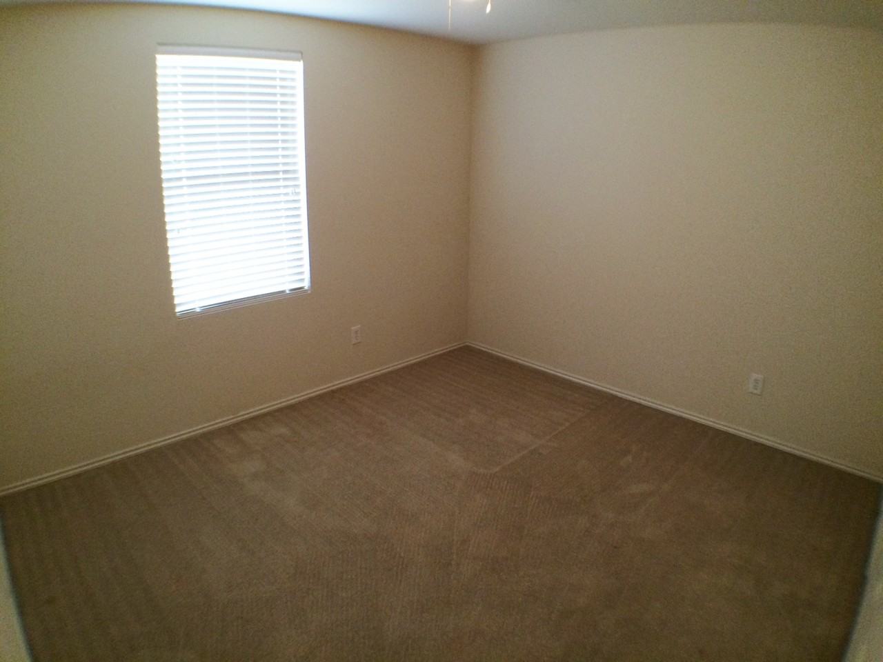 2805 Cameron Way - Photo 3 of 21