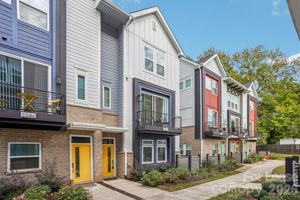 featured image of 2242 Electric Ln