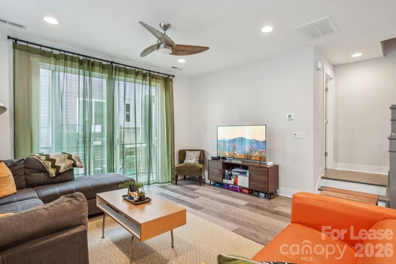 2242 Electric Ln - Photo 6 of 44