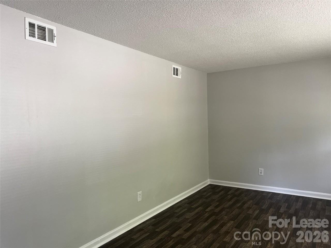 430 Westham Ridge Rd - Photo 3 of 11