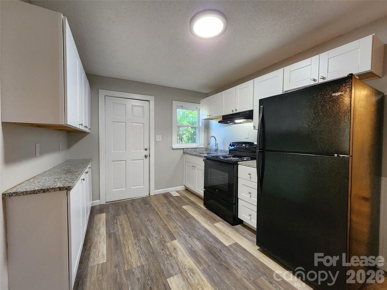 2036 Renner St - Photo 4 of 12