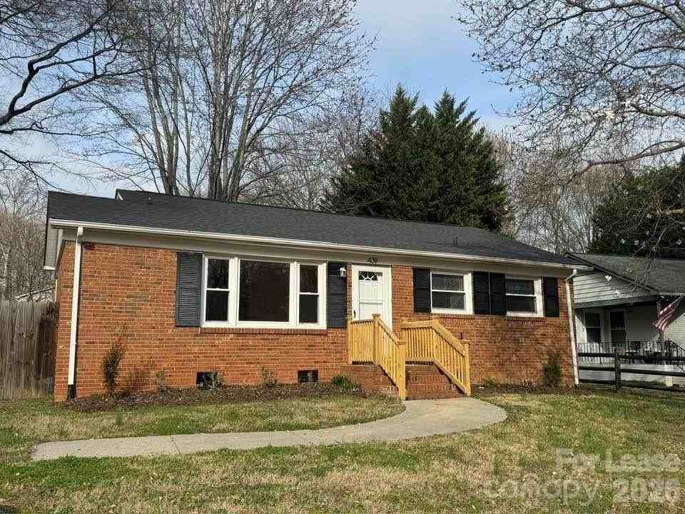 439 Sadie Dr