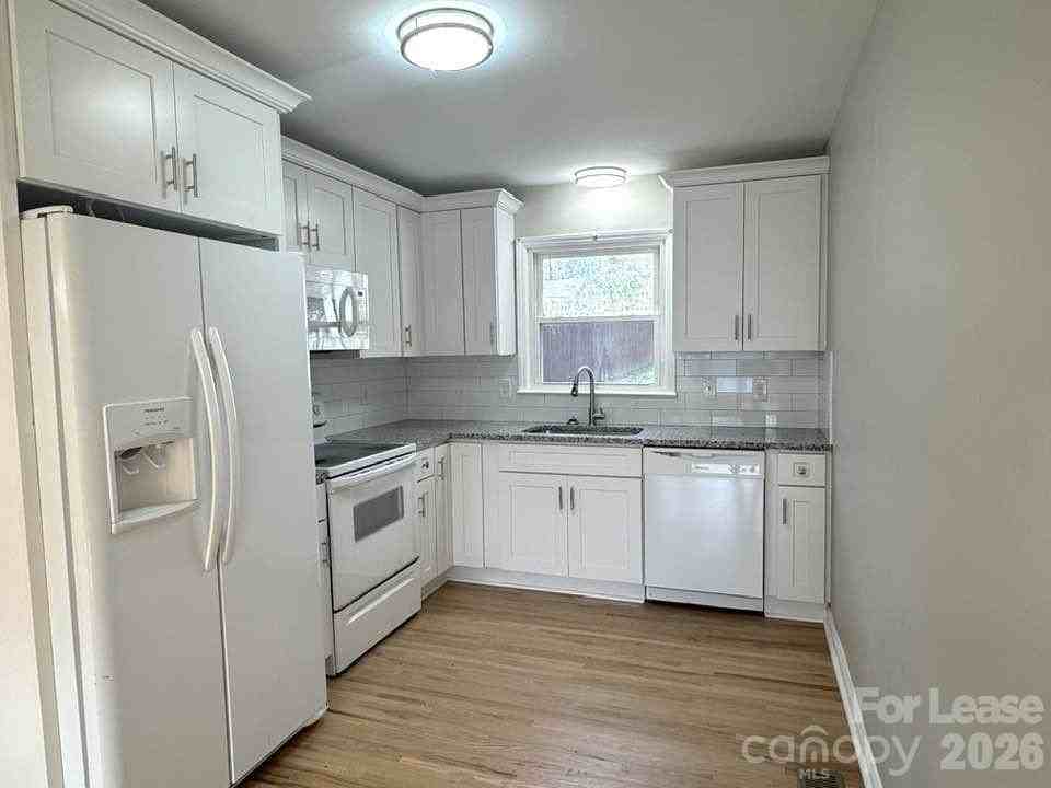 439 Sadie Dr - Photo 2 of 18