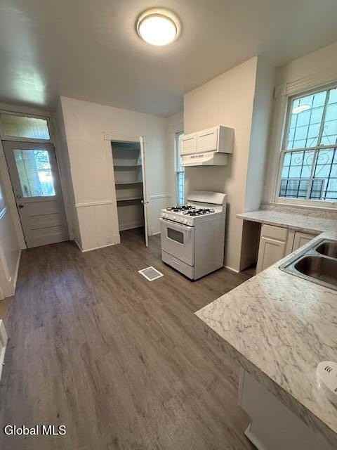 517 Hamilton St #1 - Photo 6 of 8
