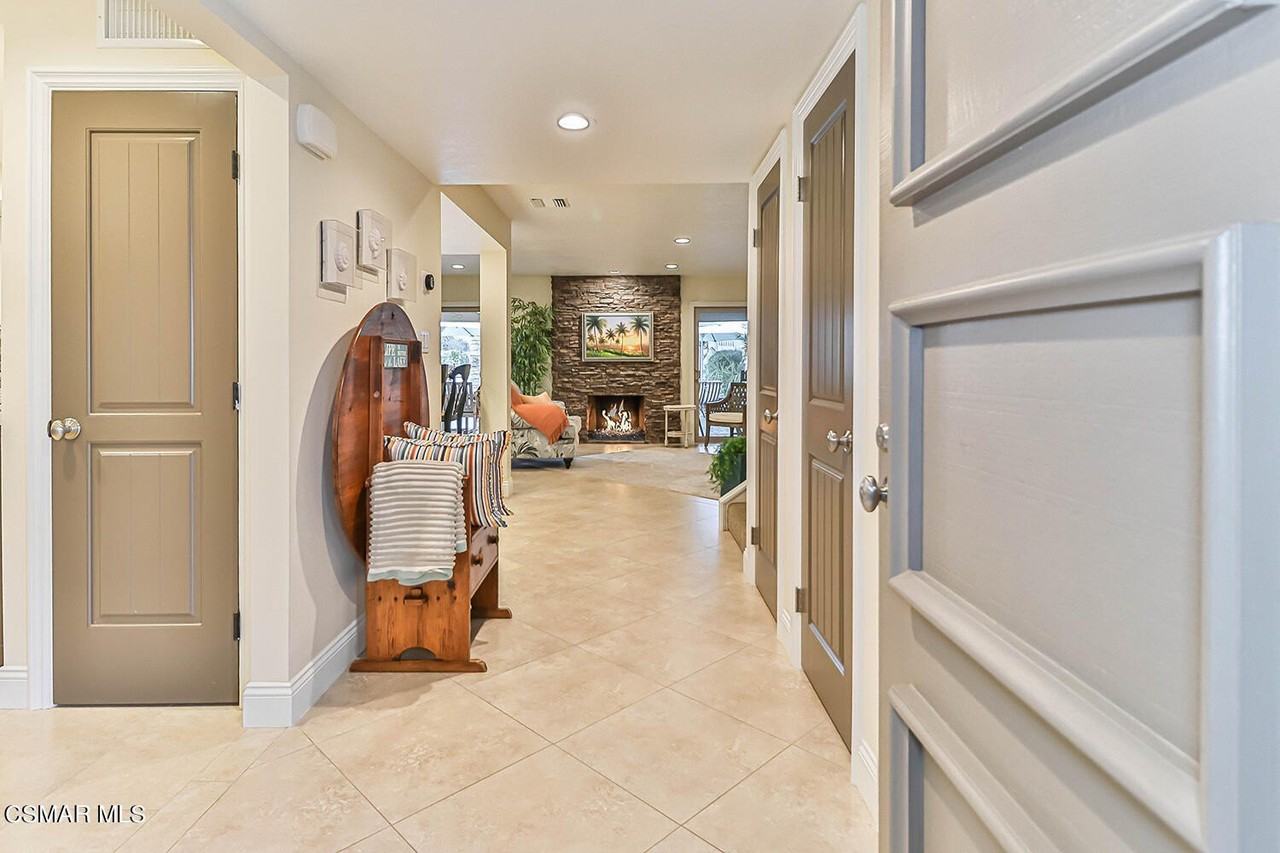 2393 Windward Cir - Photo 4 of 50