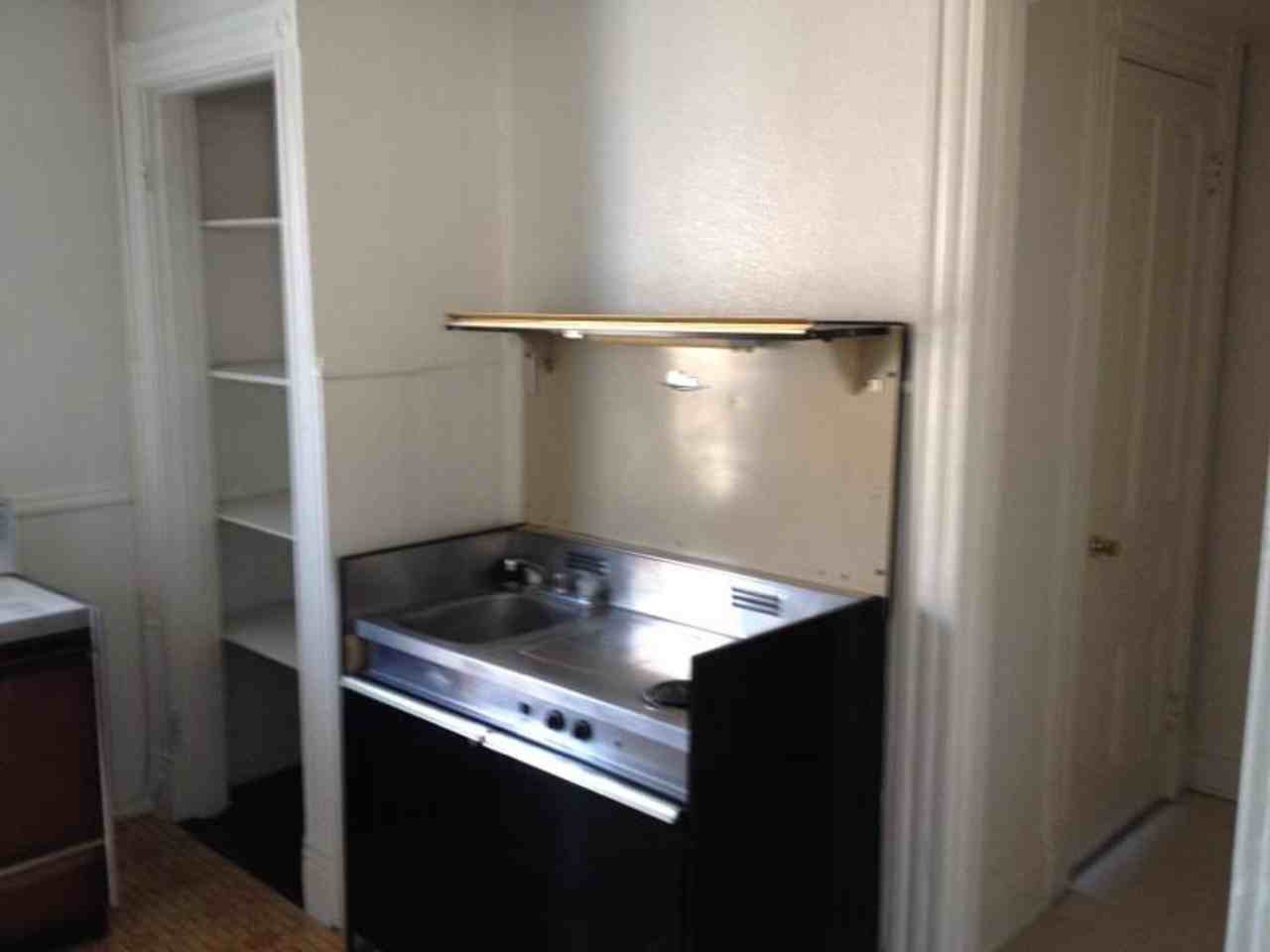 432 W 3rd St #7 - Photo 7 of 8