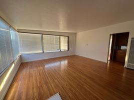featured image of 421 La Jolla St