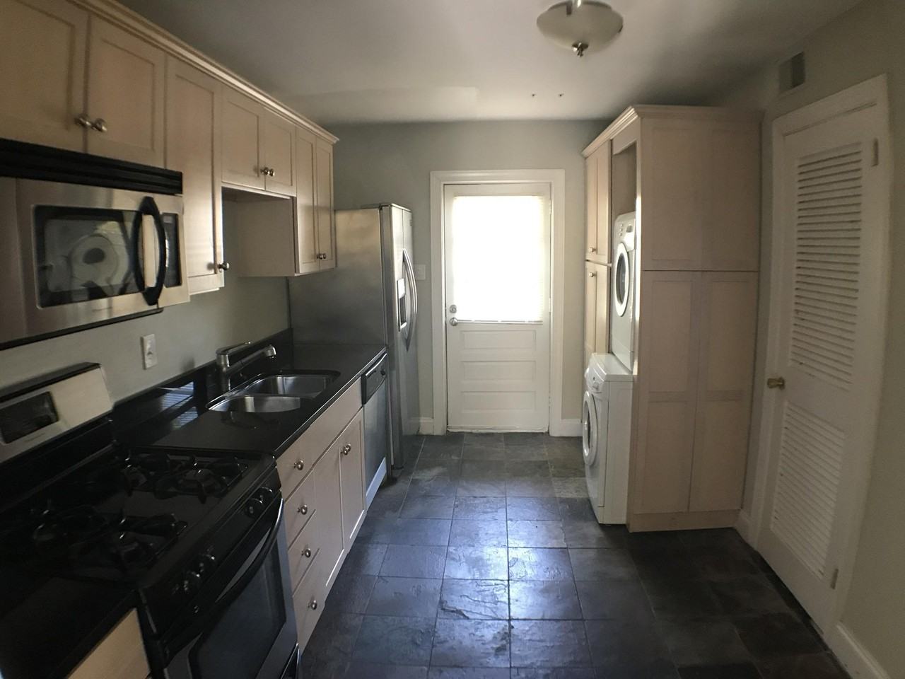 1301 Rutledge Ave #3 - Photo 6 of 10