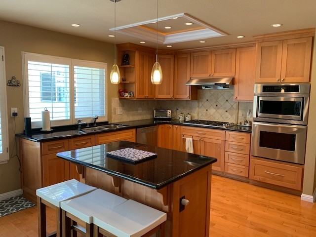 2027 Greenwood Rd - Photo 2 of 19
