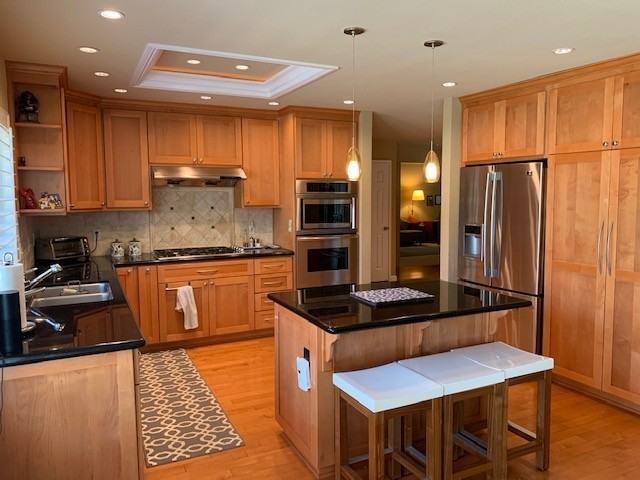 2027 Greenwood Rd - Photo 3 of 19