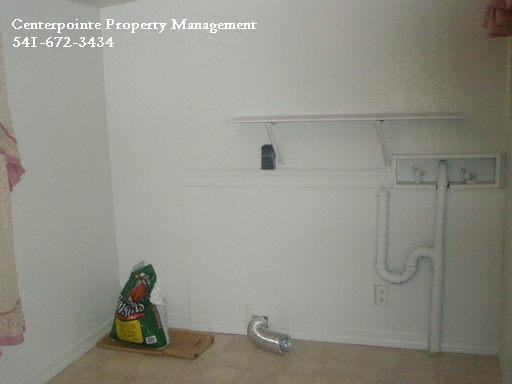785 Park Hill Ln - Photo 4 of 13