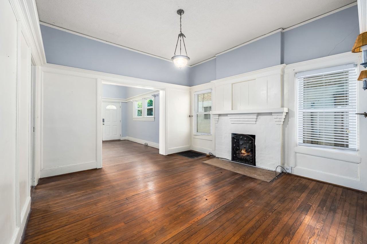 1143 18th Ave S - Photo 4 of 25