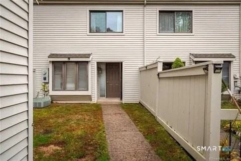 101 Farmington Chase Cres #101 - Photo 2 of 20
